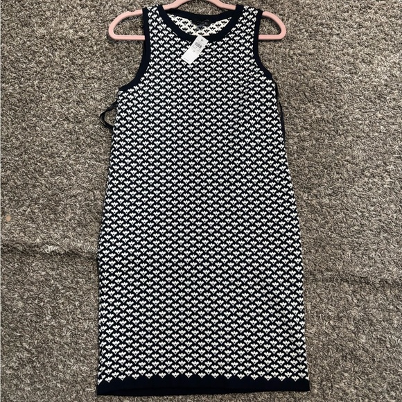 Ann Taylor Navy and White Heart Pattern Dress - Picture 3 of 9